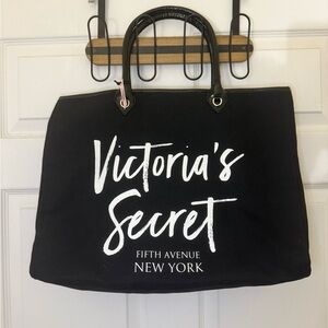 *LIMITED EDITION* NWT - Victoria's Secret Canvas City Tote